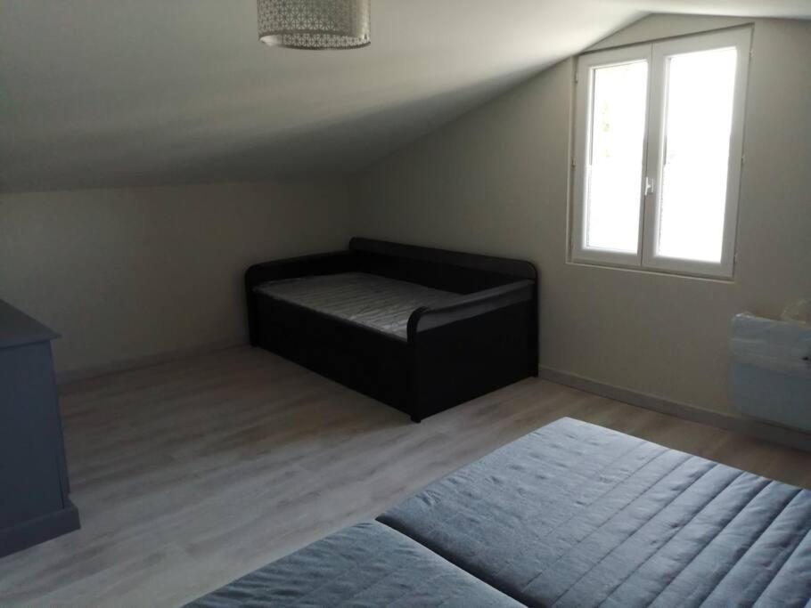Gite Bin Benaise Draps Et Serviettes Compris Pamproux Eksteriør billede